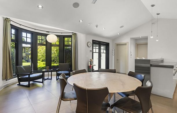 6448 Macdonald Street Kerrisdale