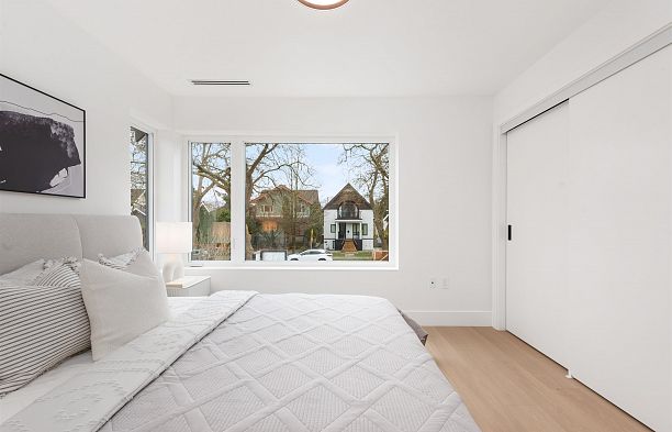 1 3151 W 10th Avenue Kitsilano