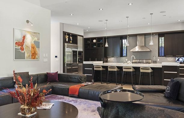 6448 Macdonald Street Kerrisdale
