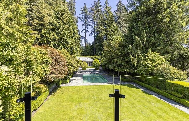 6448 Macdonald Street Kerrisdale
