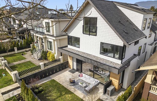 1 3151 W 10th Avenue Kitsilano