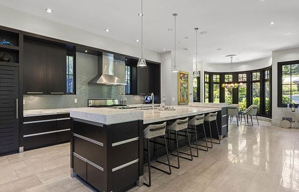 6448 Macdonald Street Kerrisdale