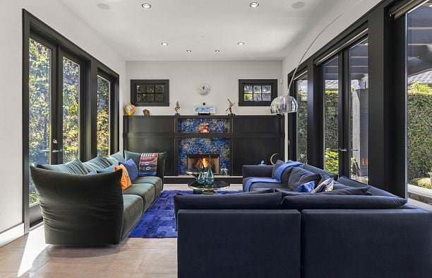 6448 Macdonald Street Kerrisdale