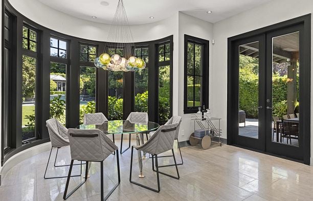 6448 Macdonald Street Kerrisdale
