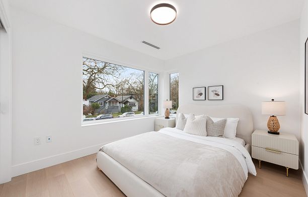 1 3151 W 10th Avenue Kitsilano