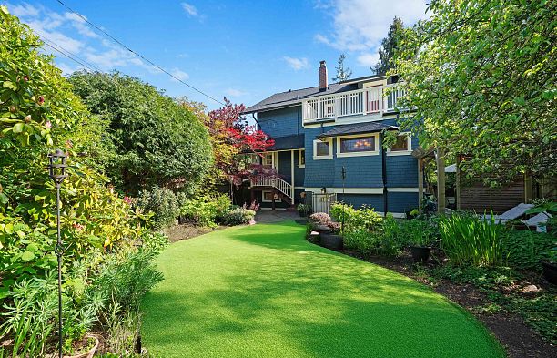 1105 Park Drive South Granville