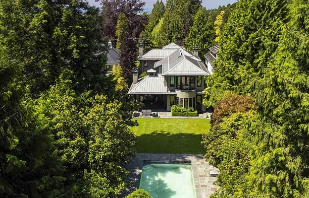 6448 Macdonald Street Kerrisdale