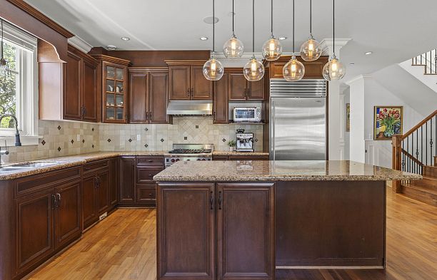 3007 W 33rd Avenue MacKenzie Heights