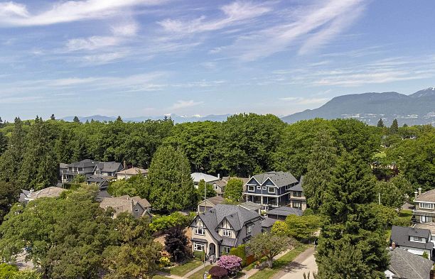 3007 W 33rd Avenue MacKenzie Heights