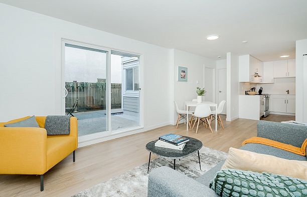 102 8690 Montcalm Street Marpole