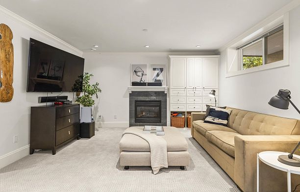 3007 W 33rd Avenue MacKenzie Heights