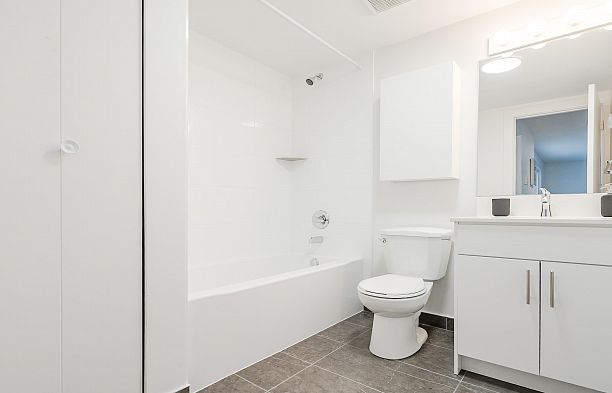 102 8690 Montcalm Street Marpole