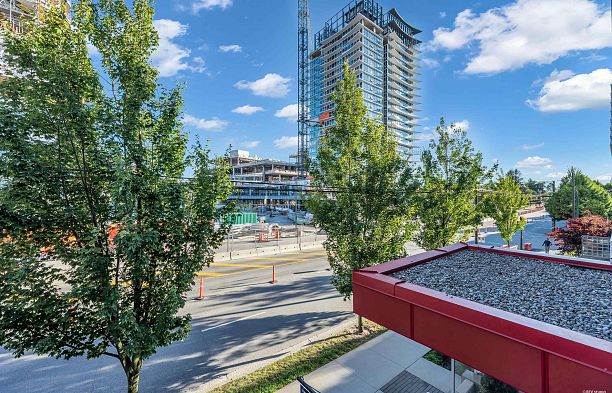 211 677 W 41st Avenue Cambie