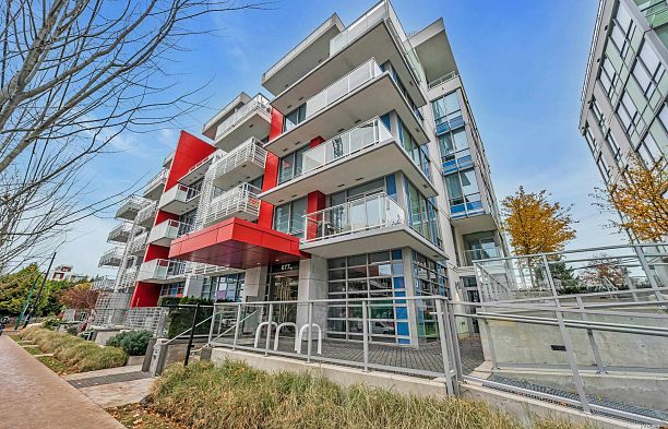 211 677 W 41st Avenue Cambie