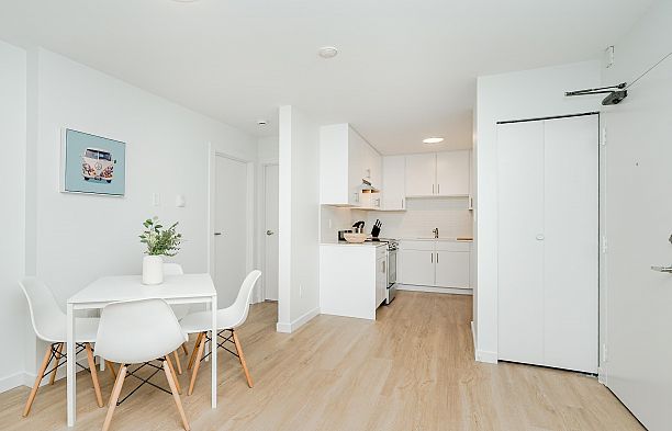 102 8690 Montcalm Street Marpole