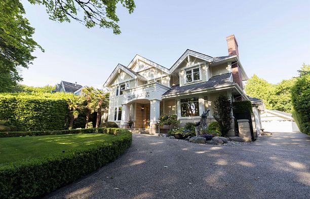 6388 Wiltshire Street South Granville