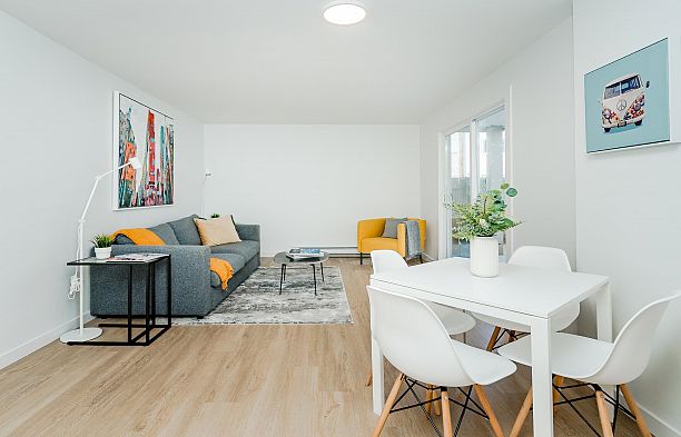102 8690 Montcalm Street Marpole