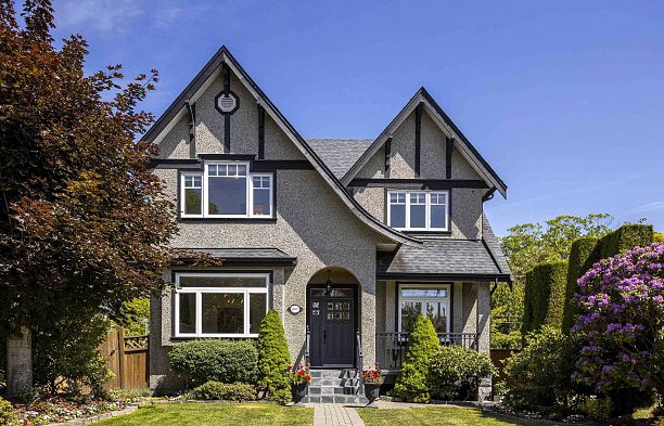 3007 W 33rd Avenue MacKenzie Heights