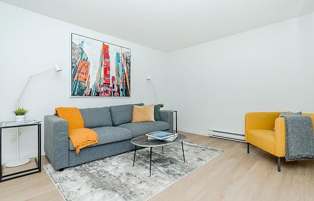 102 8690 Montcalm Street Marpole