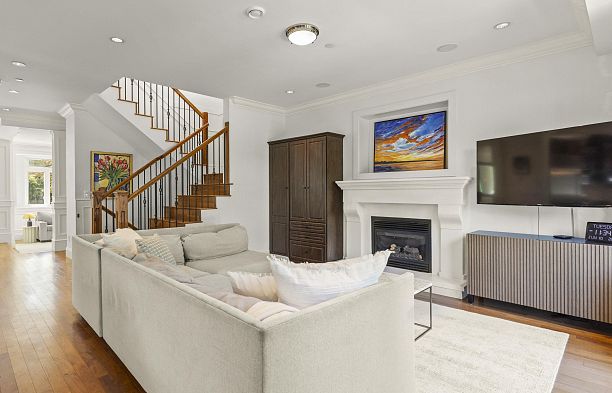 3007 W 33rd Avenue MacKenzie Heights