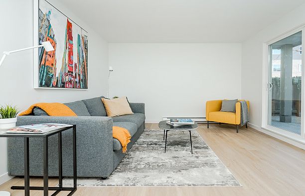 102 8690 Montcalm Street Marpole