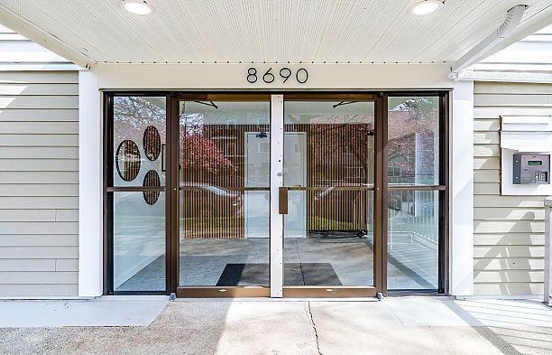 102 8690 Montcalm Street Marpole