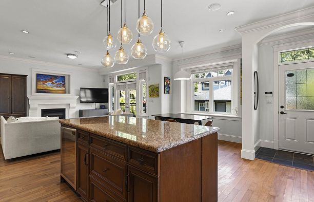 3007 W 33rd Avenue MacKenzie Heights