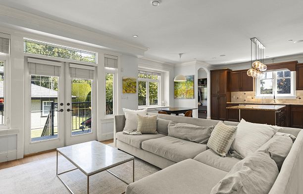 3007 W 33rd Avenue MacKenzie Heights