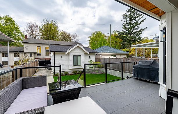 116 E 39th Avenue Main