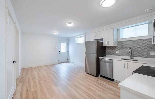 116 E 39th Avenue Main