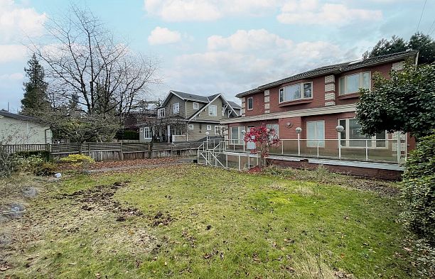 2123 W 57th Avenue S.W. Marine