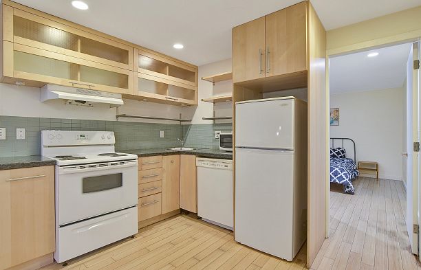 3B 1540 HARO STREET, Vancouver BC V6G 1G5 West End VW