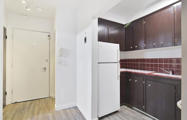 112 1540 HARO STREET, Vancouver BC V6G 1G5 West End VW