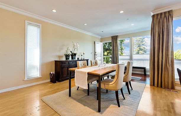 3123 W 27th Avenue MacKenzie Heights