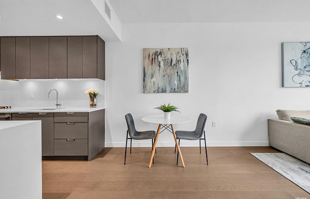 407 6328 Cambie Street Oakridge VW