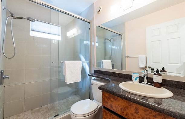 3123 W 27th Avenue MacKenzie Heights