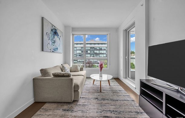 407 6328 Cambie Street Oakridge VW