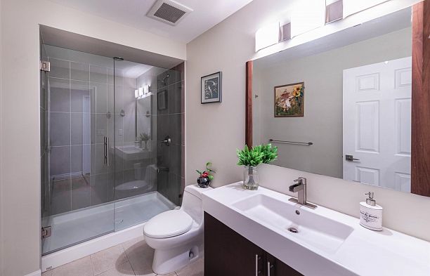 3088 W 21st Avenue Arbutus
