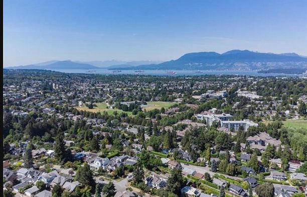 1997 35 Avenue Quilchena