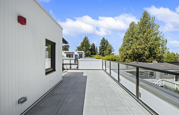 6272 Oak Street Oakridge VW