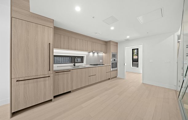 6272 Oak Street Oakridge VW