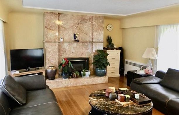 8295 Angus Drive S.W. Marine