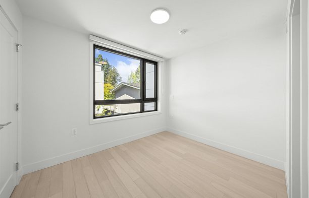 6272 Oak Street Oakridge VW