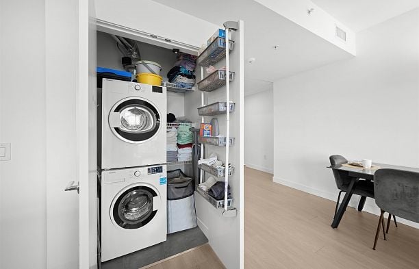 301 8888 Osler Street Marpole