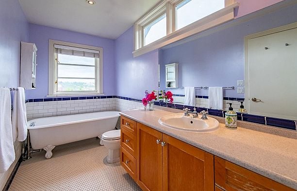 2998 W 24th Avenue Arbutus