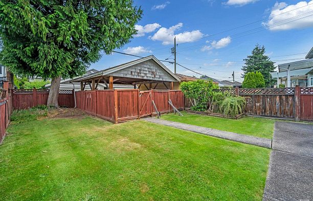 2785 W 20th Avenue Arbutus