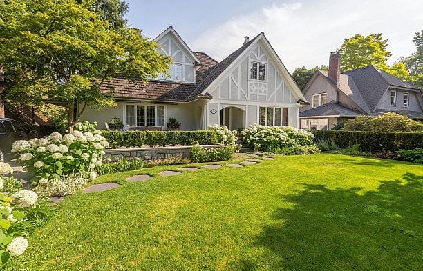 1749 W 38th Avenue Shaughnessy