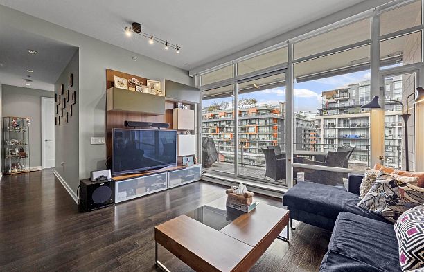 502 77 Walter Hardwick Avenue False Creek