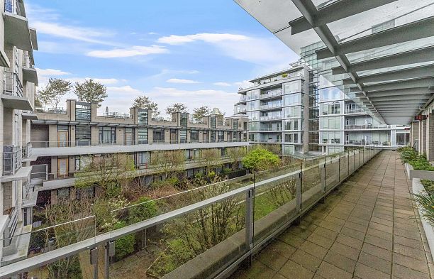 502 77 Walter Hardwick Avenue False Creek