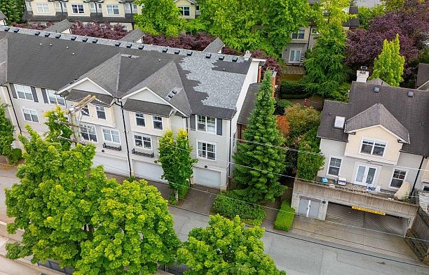 1 5808 Tisdall Street Oakridge VW